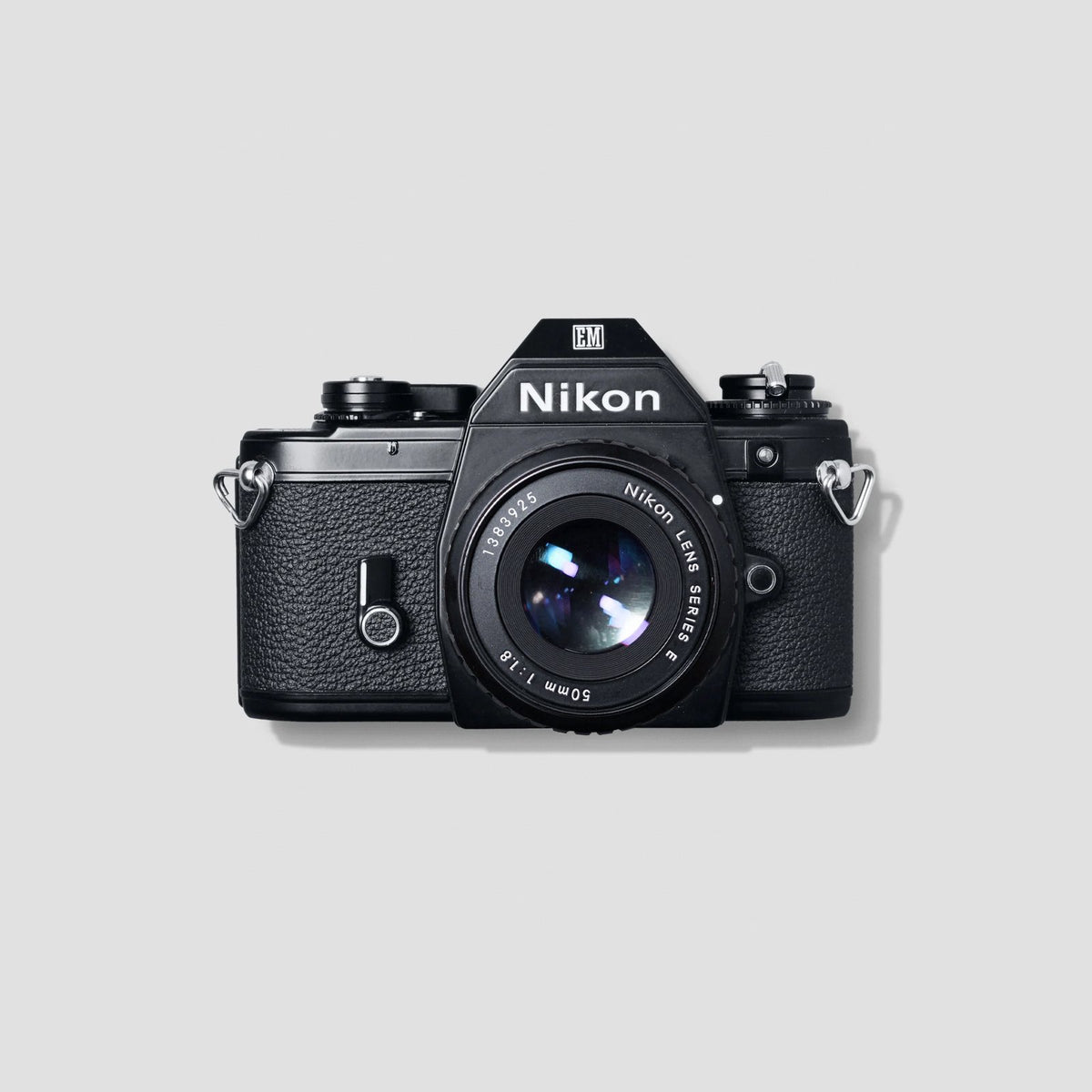 NIKON EM + NIKON E 50mm 1.8 - fotografia 1