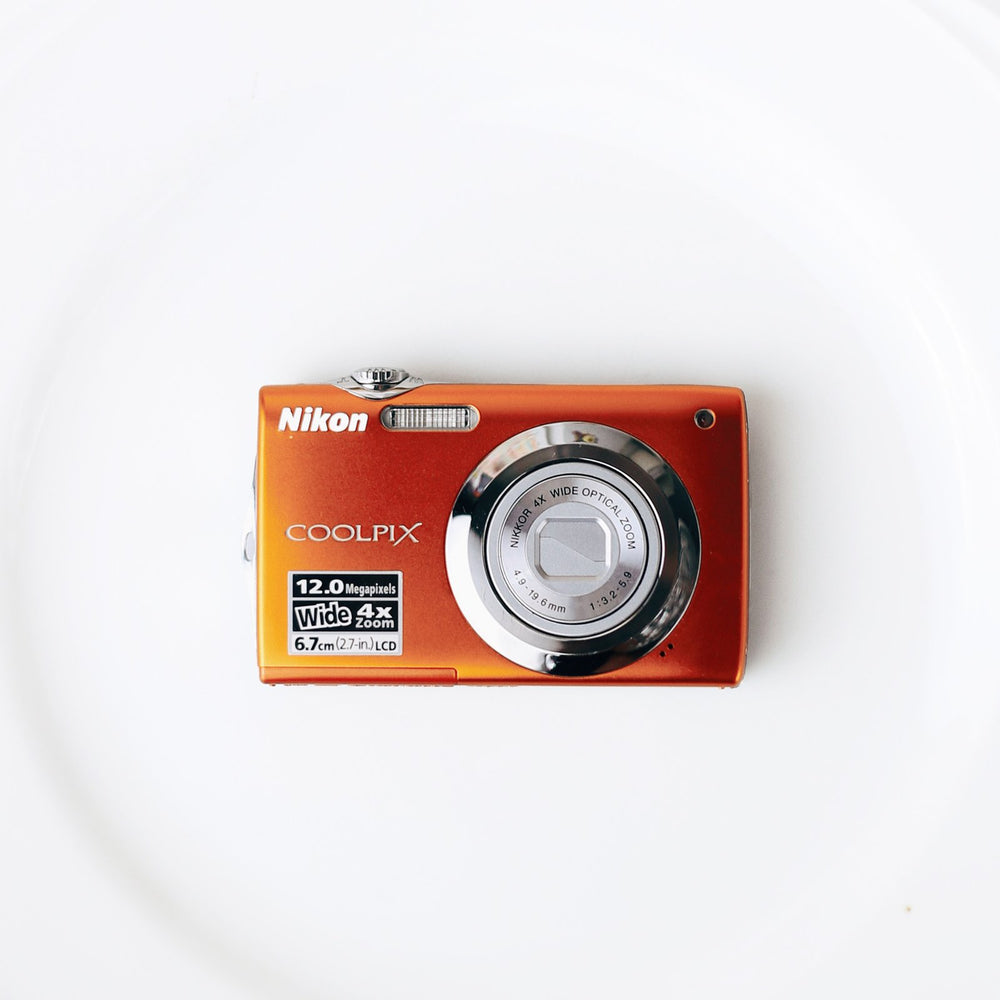 NIKON COOLPIX S3000 ORANGE - fotografia 1